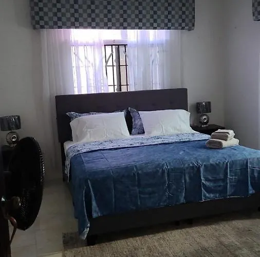 Caribbean Estates, 10 Mins From The Beach, Beautiful Gated Community