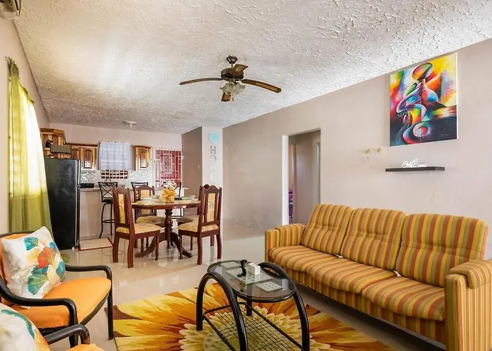 Fully Ac 2Br, 5 Mins From Ian Fleming Int Airport