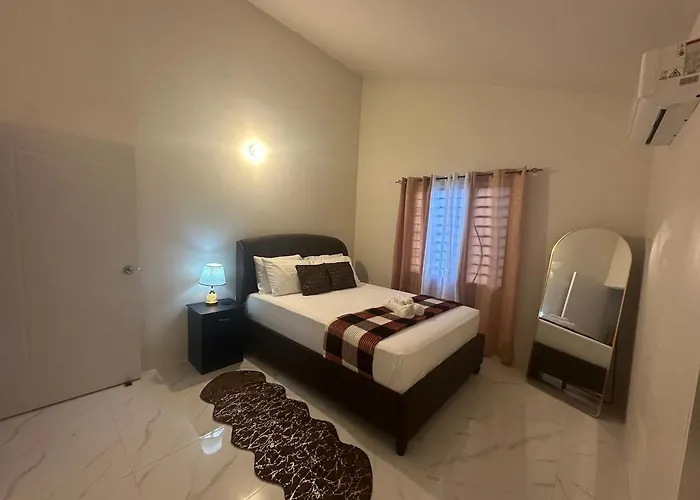 Zae'S Retreat 2 Bed 1 Bath In Portmore Jamaica